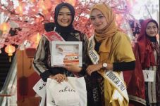 Azzura Model Hunt Jakarta...