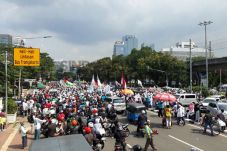 Ribuan Peserta Demo...