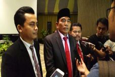 Sabar Ompusunggu Kembali...