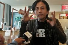 Alami Gangguan Mata,...