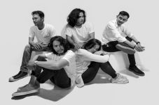 Band Senja Harapkan...
