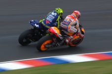 Marc Marquez Tak Pedulikan...