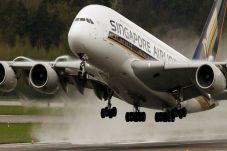 Singapore Airlines,...