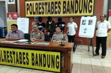 Ratusan Perempuan Jadi...