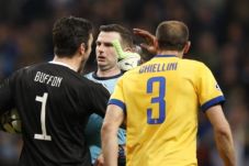 Ngamuk ke Wasit, Allegri...