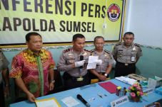 Perampok Sopir Taksi...