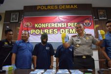 Polisi Bongkar Sindikat...