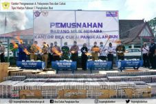 Lagi, Bea Cukai Musnahkan...
