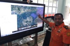 Kapal yang Kecelakaan,...