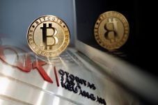 Investasi Bitcoin, OJK...