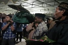 Dua Bulan Bekerja di...