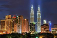 Liburan ke Malaysia,...