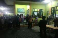 Gempa 3,4 SR Guncang...