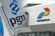 Pembentukan Holding...