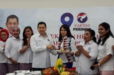 HT Ingin Kartini Perindo...