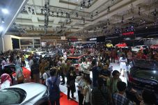 Minggu Pertama IIMS...