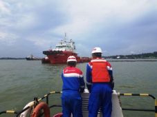 Patahnya Pipa di Teluk...