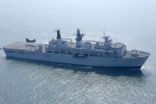Kapal Perang Inggris,...