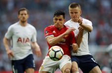 Manchester United Rebut...