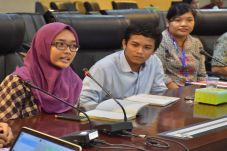 Pelajari Revolusi Industri,...