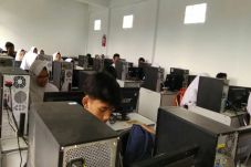 Komputer Kurang, 452...