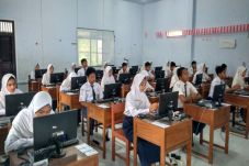 UNBK SMP di Pekalongan...