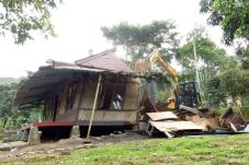 Belasan Vila di Kawasan...