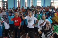 Relawan Rembang Siapkan...