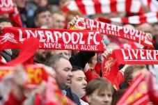 Klopp Minta Pendukung...