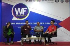 Weekly Forum Bekali...