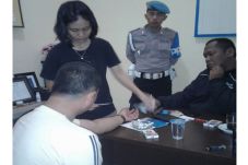 Perwira Polisi dan Oknum...