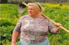 Wajah Mirip Trump, Petani...