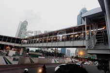 Percantik JPO di Sudirman-Thamrin,...
