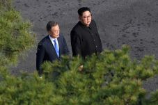 Inggris: Pertemuan Intra-Korea...