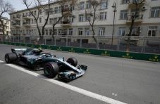 Bottas Pimpin Latihan...