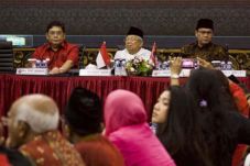 Tahun Politik Jangan...