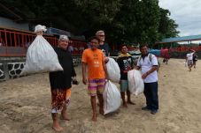Malendong Bersih-Bersih...