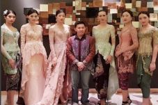 Tips Kenakan Kebaya...