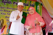 Kelakar Kang Uu dan...