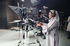 Coba Kamera Studio,...
