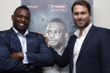WBC Tak Pertemukan Whyte...