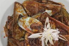 Nikmatnya Makan Siang...