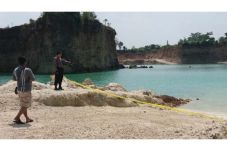 Berenang di Lokasi Eks...