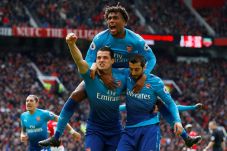 Pulih, Gelandang Arsenal...