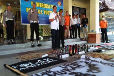 Polda Tetapkan 3 Mahasiswa...