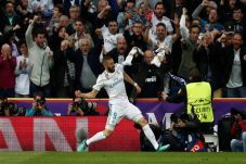 Babak Pertama: Gol Cepat...