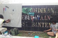 Dihadiahi 2 Helai Serbet,...