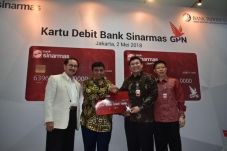 Bank Sinarmas Luncurkan...