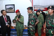 Brunei Tertarik untuk...