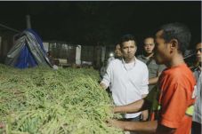 Emil Dardak Tawarkan...